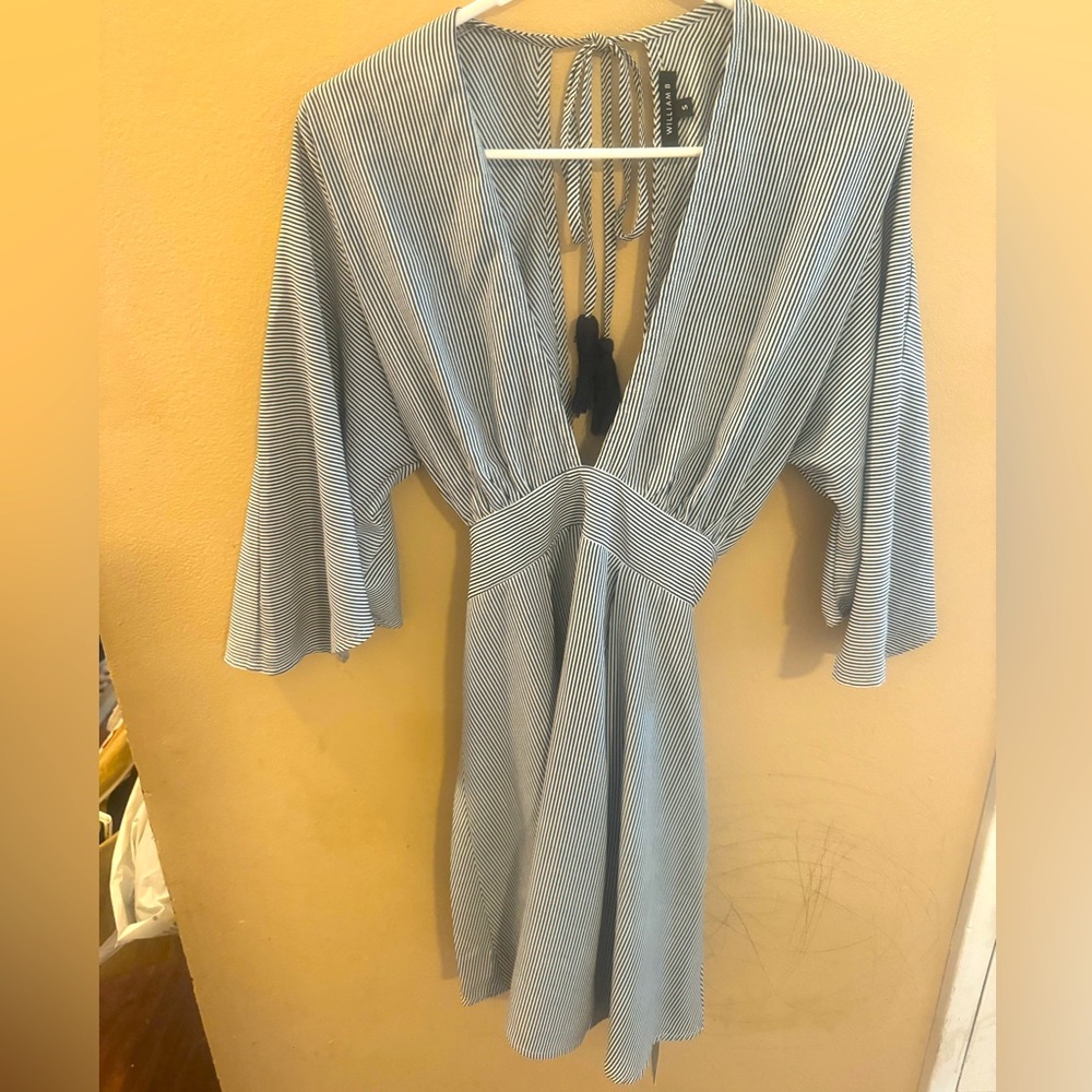 William B short striped dress- gorgeous fit!